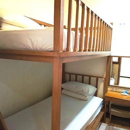 Java Capsule Hotel Malang Bagian luar foto