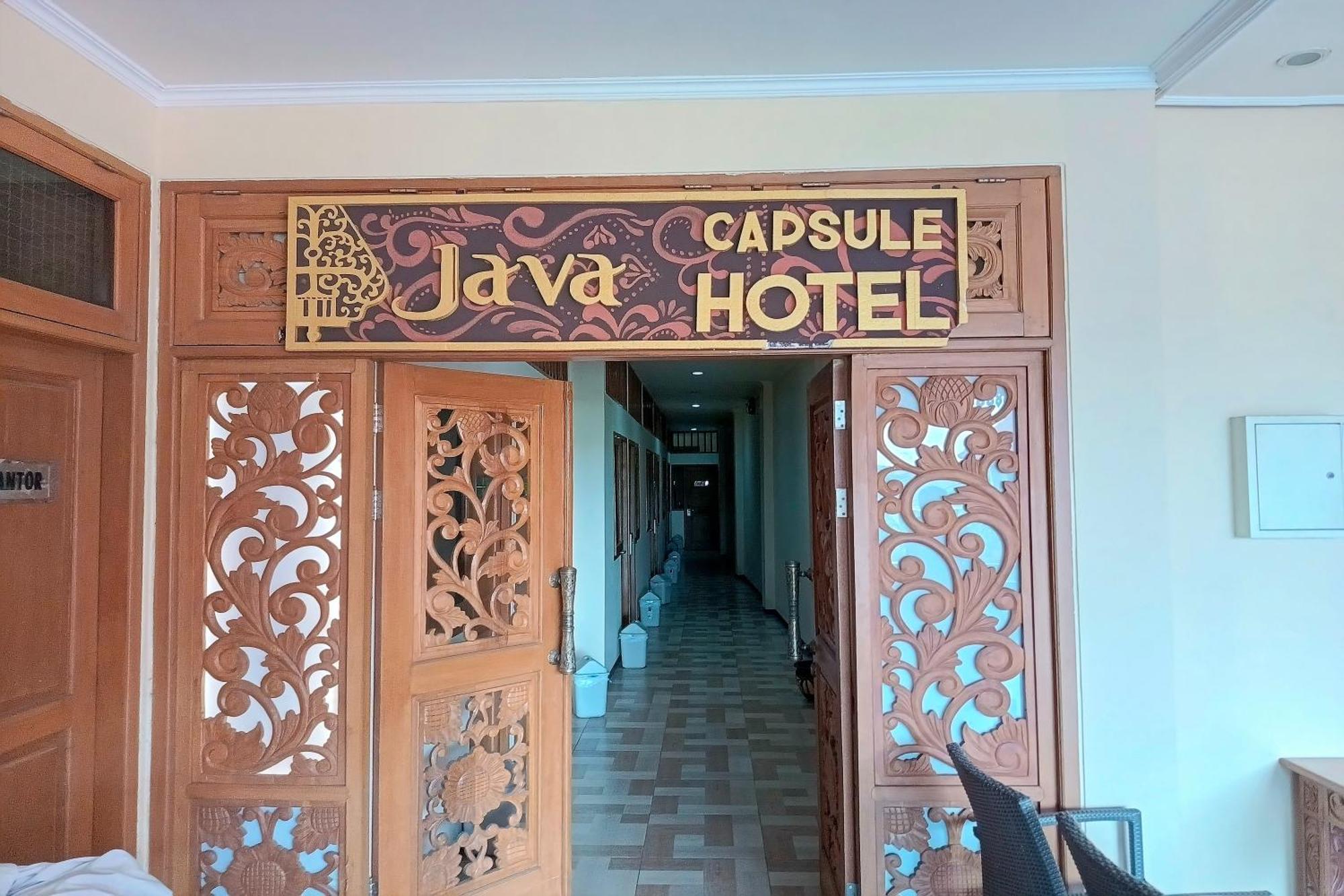 Java Capsule Hotel Malang Bagian luar foto